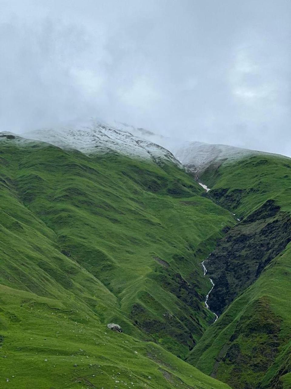 Отель Nanila Ушгули Экстерьер фото
